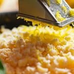 Ne jetez plus vos citrons usagés : voici pourquoi ils valent de l’or !