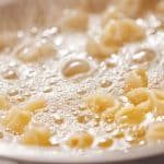 Pourquoi je garde toujours l’eau de cuisson de mes pâtes pour la suite du repas